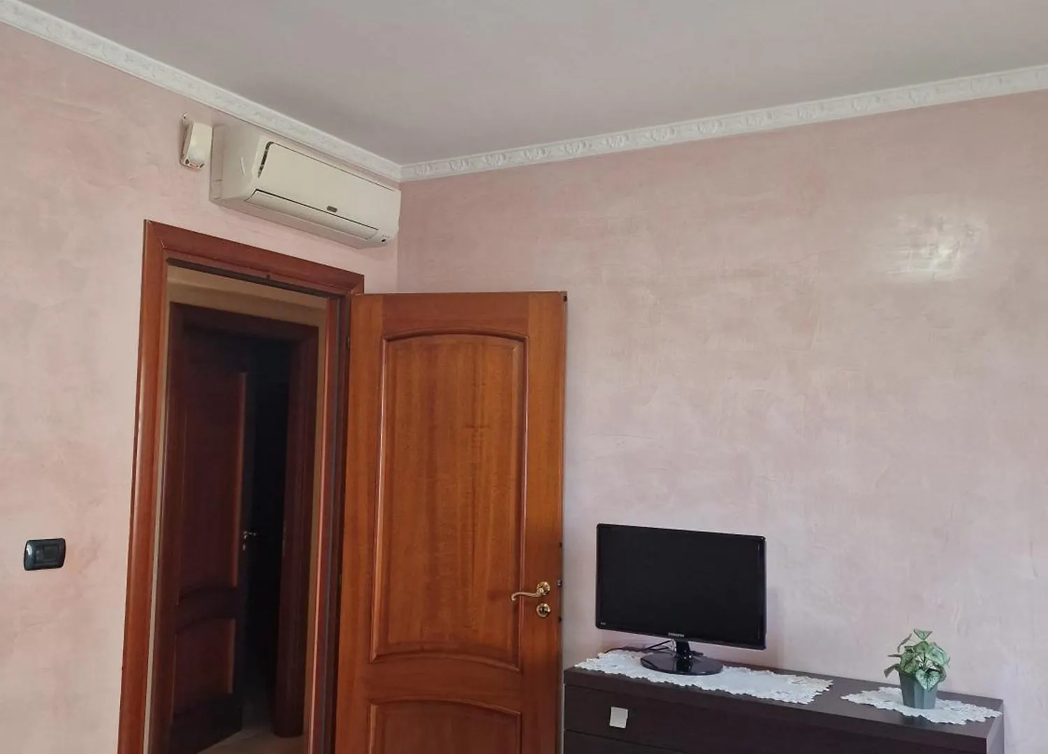 Casa Francesco Bed & Breakfast Catania Italy